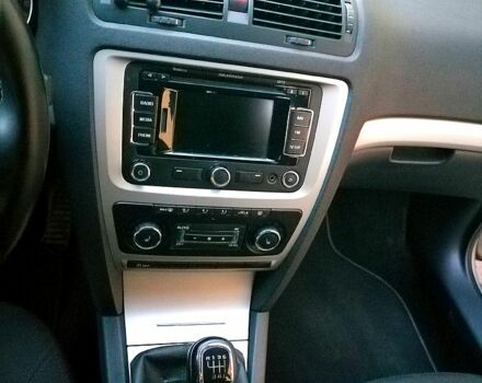 Серый Шкода Октавия, объемом двигателя 1.8 л и пробегом 176 тыс. км за 7600 $, фото 5 на Automoto.ua