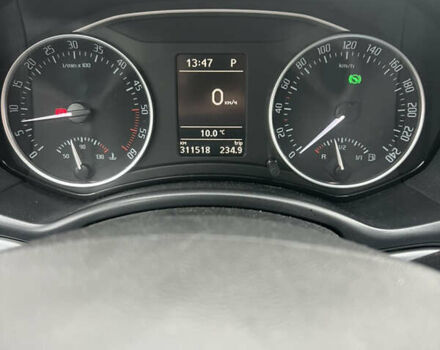 Серый Шкода Октавия, объемом двигателя 1.6 л и пробегом 312 тыс. км за 8300 $, фото 9 на Automoto.ua