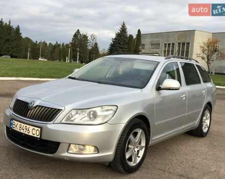 Сірий Шкода Октавія, об'ємом двигуна 2.01 л та пробігом 260 тис. км за 10300 $, фото 2 на Automoto.ua