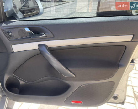 Серый Шкода Октавия, объемом двигателя 1.6 л и пробегом 290 тыс. км за 8900 $, фото 5 на Automoto.ua