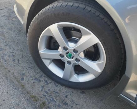 Шкода Октавія 2012 у Костополе на Automoto.ua Сірий Шкода Октавія, об'ємом двигуна 1.6 л та пробігом 248 тис. км за 9300 $, фото 7 на Automoto.ua