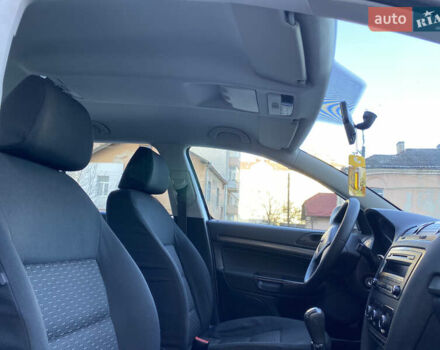 Серый Шкода Октавия, объемом двигателя 1.6 л и пробегом 225 тыс. км за 7999 $, фото 63 на Automoto.ua