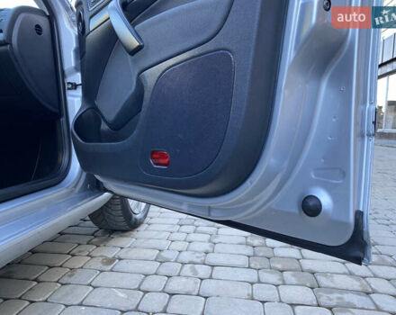 Серый Шкода Октавия, объемом двигателя 1.6 л и пробегом 225 тыс. км за 7999 $, фото 66 на Automoto.ua