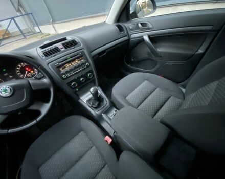 Шкода Октавия 2012 в Киеве на Automoto.ua Серый Шкода Октавия, объемом двигателя 1.6 л и пробегом 184 тыс. км за 6999 $, фото 20 на Automoto.ua