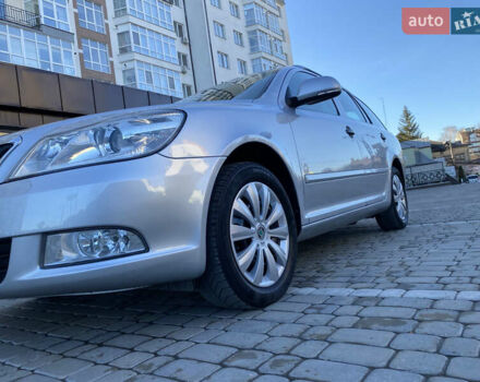 Серый Шкода Октавия, объемом двигателя 1.6 л и пробегом 225 тыс. км за 7999 $, фото 3 на Automoto.ua