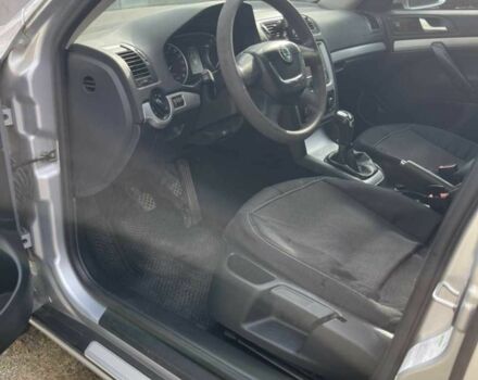 Серый Шкода Октавия, объемом двигателя 1.6 л и пробегом 309 тыс. км за 9100 $, фото 10 на Automoto.ua