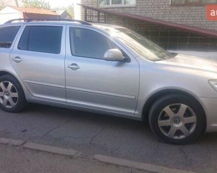 Сірий Шкода Октавія, об'ємом двигуна 2 л та пробігом 216 тис. км за 8800 $, фото 3 на Automoto.ua