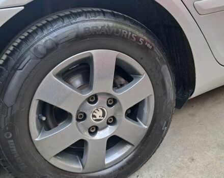 Серый Шкода Октавия, объемом двигателя 1.6 л и пробегом 252 тыс. км за 7500 $, фото 11 на Automoto.ua