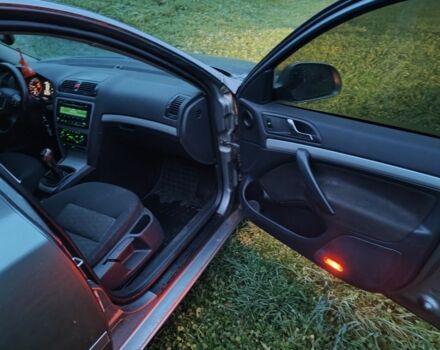 Серый Шкода Октавия, объемом двигателя 2 л и пробегом 243 тыс. км за 9800 $, фото 7 на Automoto.ua