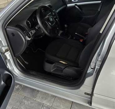 Сірий Шкода Октавія, об'ємом двигуна 1.8 л та пробігом 320 тис. км за 6800 $, фото 4 на Automoto.ua