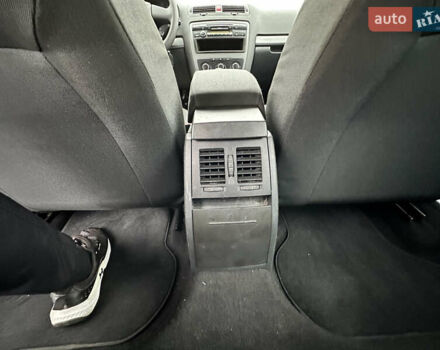 Серый Шкода Октавия, объемом двигателя 1.6 л и пробегом 215 тыс. км за 7999 $, фото 56 на Automoto.ua