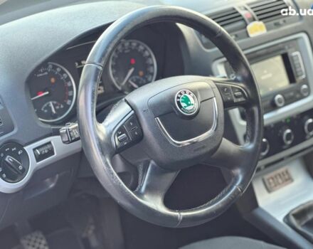 Серый Шкода Октавия, объемом двигателя 1.6 л и пробегом 227 тыс. км за 8980 $, фото 18 на Automoto.ua