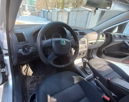 Серый Шкода Октавия, объемом двигателя 1.6 л и пробегом 285 тыс. км за 9200 $, фото 9 на Automoto.ua