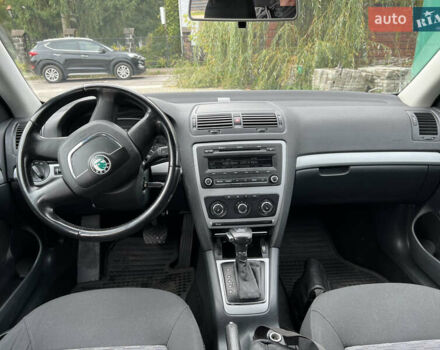 Серый Шкода Октавия, объемом двигателя 1.6 л и пробегом 204 тыс. км за 8500 $, фото 25 на Automoto.ua