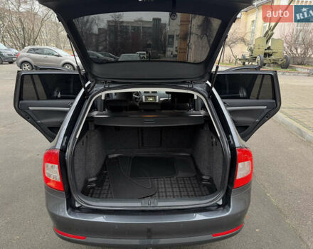 Сірий Шкода Октавія, об'ємом двигуна 1.6 л та пробігом 287 тис. км за 10000 $, фото 13 на Automoto.ua