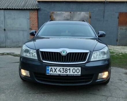 Серый Шкода Октавия, объемом двигателя 1.6 л и пробегом 210 тыс. км за 9200 $, фото 3 на Automoto.ua