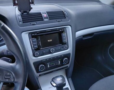 Серый Шкода Октавия, объемом двигателя 2.01 л и пробегом 262 тыс. км за 10500 $, фото 10 на Automoto.ua