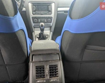 Сірий Шкода Октавія, об'ємом двигуна 1.6 л та пробігом 224 тис. км за 7800 $, фото 12 на Automoto.ua