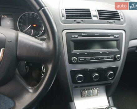 Шкода Октавия 2012 в Киеве на Automoto.ua Серый Шкода Октавия, объемом двигателя 1.6 л и пробегом 283 тыс. км за 7700 $, фото 9 на Automoto.ua