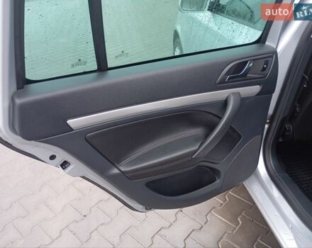 Сірий Шкода Октавія, об'ємом двигуна 1.6 л та пробігом 247 тис. км за 7999 $, фото 18 на Automoto.ua