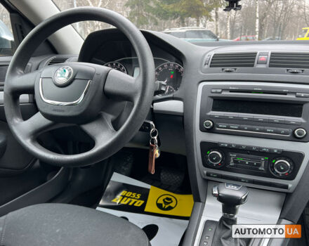 Сірий Шкода Октавія, об'ємом двигуна 1.6 л та пробігом 151 тис. км за 11400 $, фото 10 на Automoto.ua