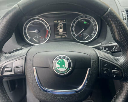 Сірий Шкода Октавія, об'ємом двигуна 1.97 л та пробігом 230 тис. км за 11000 $, фото 9 на Automoto.ua