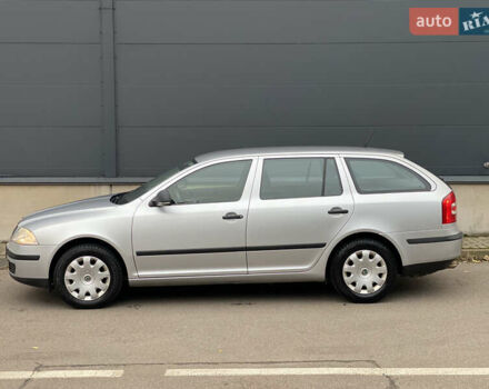 Серый Шкода Октавия, объемом двигателя 1.6 л и пробегом 184 тыс. км за 6999 $, фото 47 на Automoto.ua