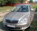 Серый Шкода Октавия, объемом двигателя 1.6 л и пробегом 260 тыс. км за 8000 $, фото 3 на Automoto.ua