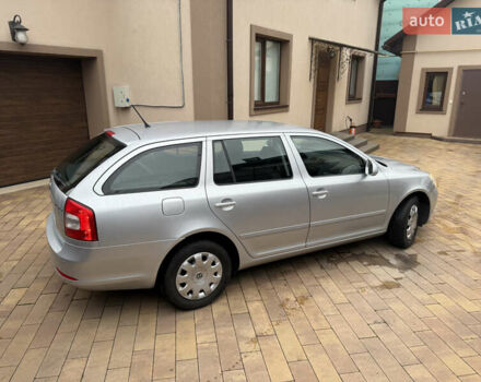 Серый Шкода Октавия, объемом двигателя 1.6 л и пробегом 205 тыс. км за 9600 $, фото 2 на Automoto.ua