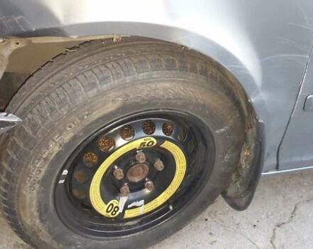 Серый Шкода Октавия, объемом двигателя 1.6 л и пробегом 350 тыс. км за 4200 $, фото 2 на Automoto.ua