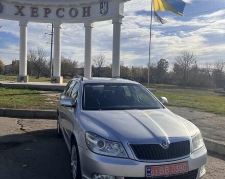 Серый Шкода Октавия, объемом двигателя 1.6 л и пробегом 252 тыс. км за 8950 $, фото 3 на Automoto.ua