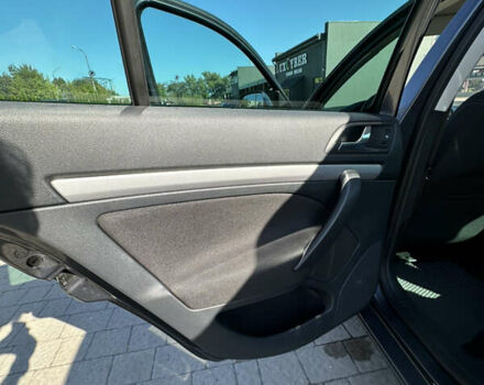 Серый Шкода Октавия, объемом двигателя 1.97 л и пробегом 321 тыс. км за 9500 $, фото 9 на Automoto.ua