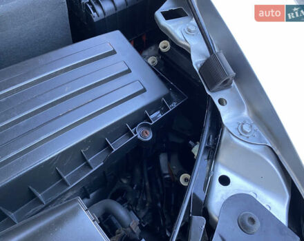 Серый Шкода Октавия, объемом двигателя 1.6 л и пробегом 225 тыс. км за 7999 $, фото 93 на Automoto.ua