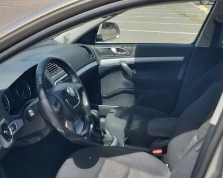 Серый Шкода Октавия, объемом двигателя 1.6 л и пробегом 270 тыс. км за 9100 $, фото 17 на Automoto.ua