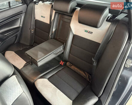 Сірий Шкода Октавія, об'ємом двигуна 2 л та пробігом 270 тис. км за 12000 $, фото 61 на Automoto.ua