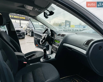 Сірий Шкода Октавія, об'ємом двигуна 1.39 л та пробігом 201 тис. км за 8200 $, фото 23 на Automoto.ua