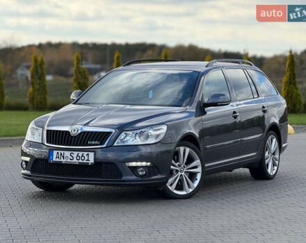 Серый Шкода Октавия, объемом двигателя 2 л и пробегом 270 тыс. км за 11000 $, фото 3 на Automoto.ua