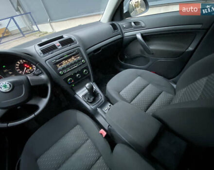 Серый Шкода Октавия, объемом двигателя 1.6 л и пробегом 184 тыс. км за 6999 $, фото 42 на Automoto.ua