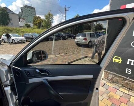 Серый Шкода Октавия, объемом двигателя 1.6 л и пробегом 243 тыс. км за 7600 $, фото 22 на Automoto.ua