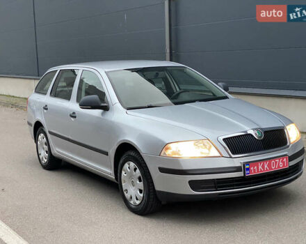 Серый Шкода Октавия, объемом двигателя 1.6 л и пробегом 184 тыс. км за 6999 $, фото 6 на Automoto.ua
