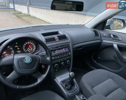 Серый Шкода Октавия, объемом двигателя 1.6 л и пробегом 184 тыс. км за 6999 $, фото 31 на Automoto.ua