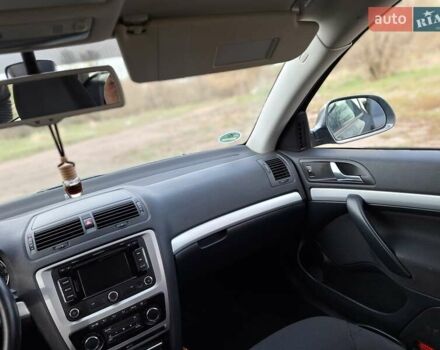 Серый Шкода Октавия, объемом двигателя 1.6 л и пробегом 260 тыс. км за 9300 $, фото 2 на Automoto.ua