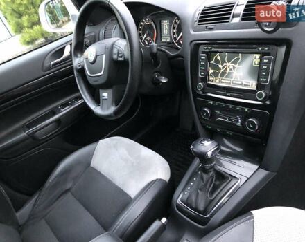 Серый Шкода Октавия, объемом двигателя 1.97 л и пробегом 282 тыс. км за 11700 $, фото 81 на Automoto.ua