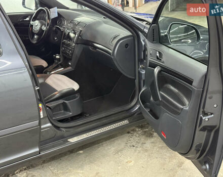 Сірий Шкода Октавія, об'ємом двигуна 2 л та пробігом 270 тис. км за 12000 $, фото 112 на Automoto.ua