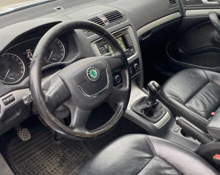 Серый Шкода Октавия, объемом двигателя 1.6 л и пробегом 230 тыс. км за 8500 $, фото 9 на Automoto.ua