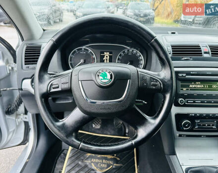 Сірий Шкода Октавія, об'ємом двигуна 1.39 л та пробігом 201 тис. км за 8200 $, фото 27 на Automoto.ua