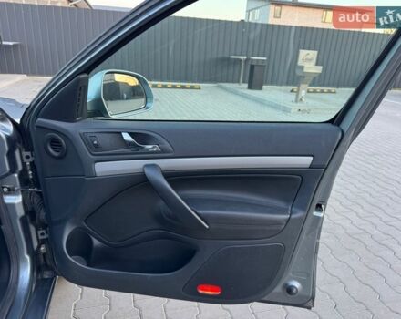 Серый Шкода Октавия, объемом двигателя 1.8 л и пробегом 185 тыс. км за 7700 $, фото 7 на Automoto.ua