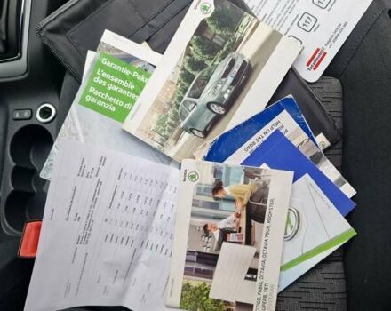 Серый Шкода Октавия, объемом двигателя 2 л и пробегом 284 тыс. км за 11450 $, фото 54 на Automoto.ua