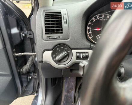 Сірий Шкода Октавія, об'ємом двигуна 1.6 л та пробігом 287 тис. км за 10000 $, фото 16 на Automoto.ua