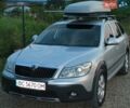 Сірий Шкода Октавія, об'ємом двигуна 2 л та пробігом 300 тис. км за 10900 $, фото 1 на Automoto.ua